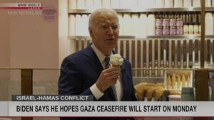 Biden rieur, dégustant un ice-cream, parle d'otages, négociations et aide humanitaire à Gaza