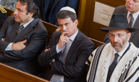 Valls, obséquiosité et Islamophobie